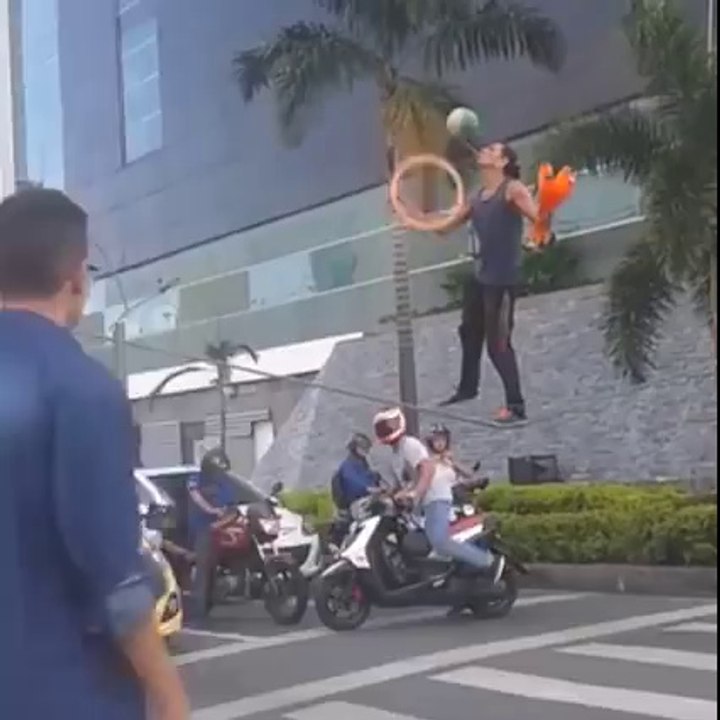 Entertainment on Red Signal in Russia.