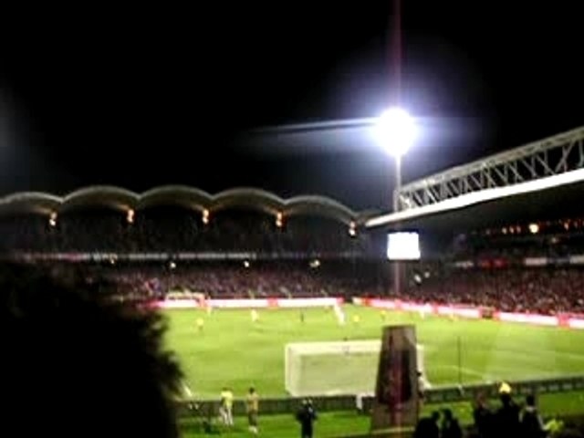 Ola au stade Gerland OLYMPIQUE LYONNAIS champion de france