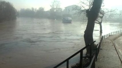 Sağanak Taşkına Neden Oldu