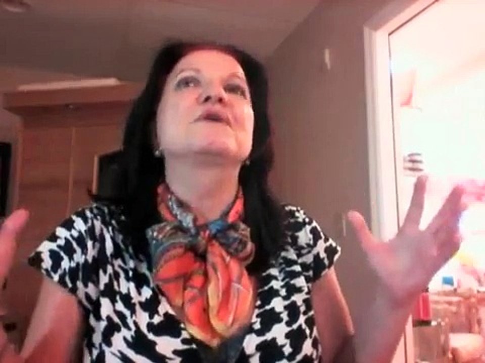 The Truth About Cellulite Creams & Body Wraps! (Cellulite Treatments)