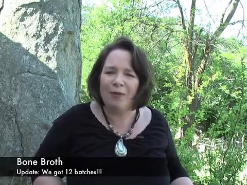 Bone Broth: 12 Days Of Gelatin-Rich Bone Broth