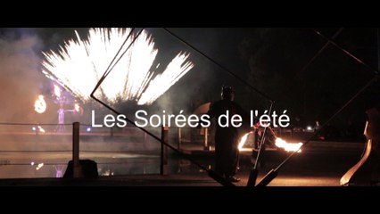 Spectacle pyrotechnique des soirées de l'été à Vulcania