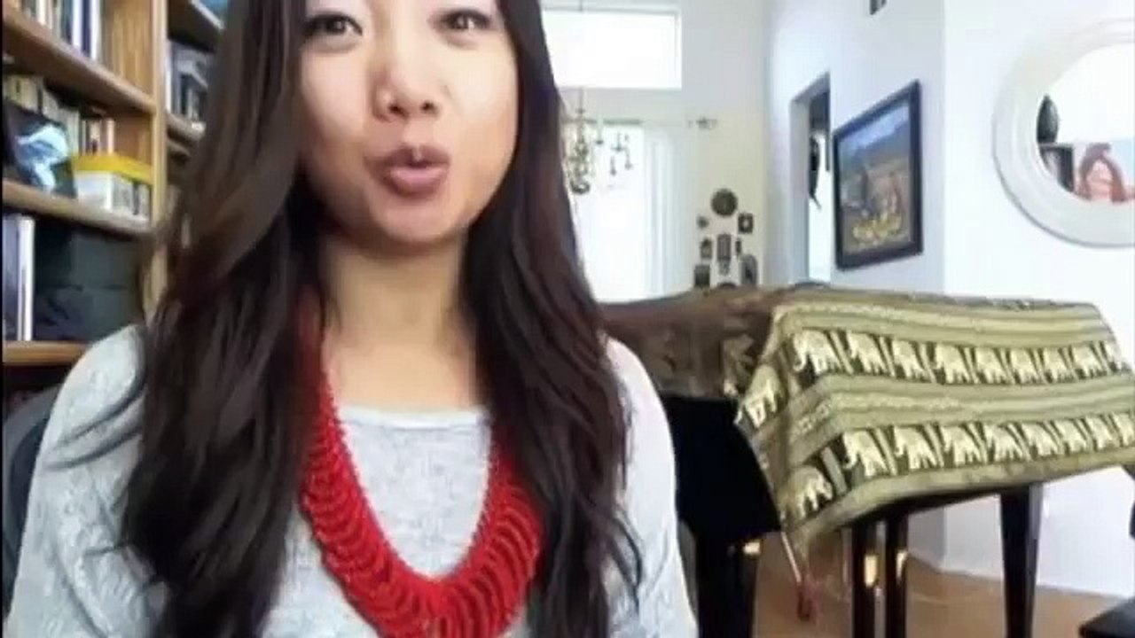 DATING ADVICE: 8 ways to be IRRESISTIBLE to women (DATING ADVICE FOR GUYS)