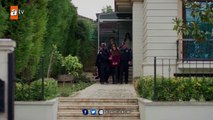 Kırgın Çiçekler 31.Bölüm - Polisler Cemre’yi götürüyor!