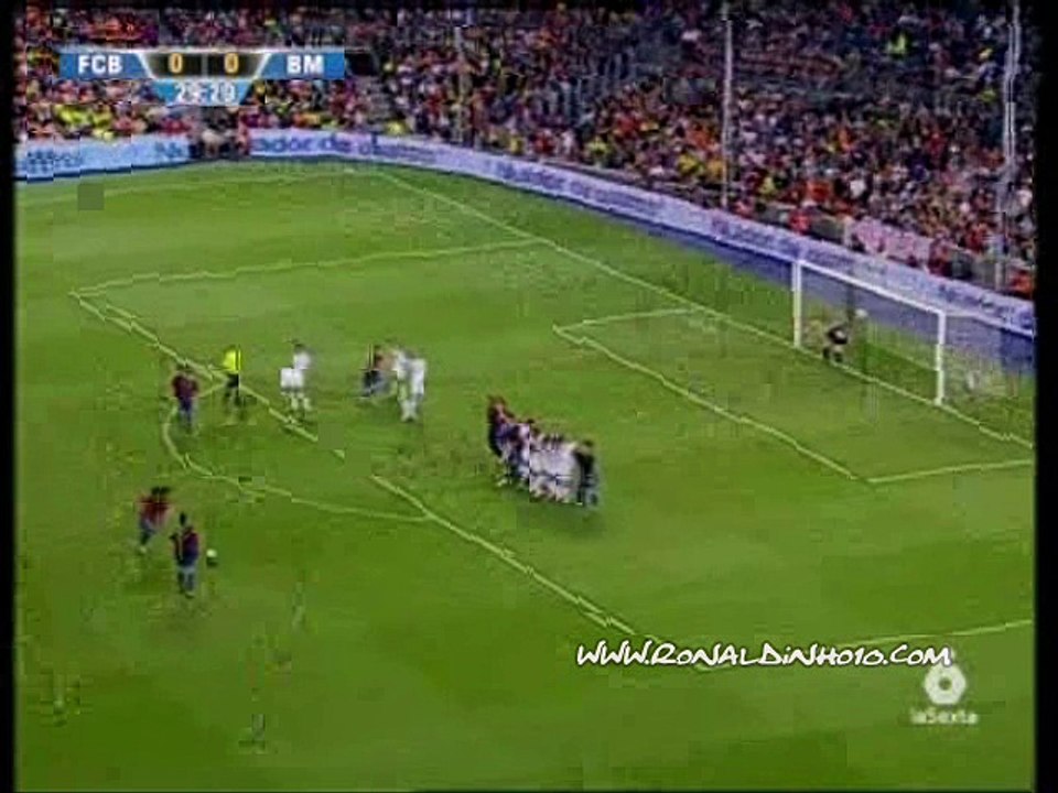 ronaldinho coup franc