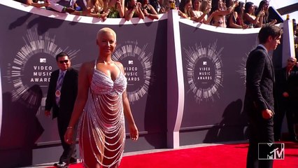 Kim Kardashian & Amber Rose SELFIE Together