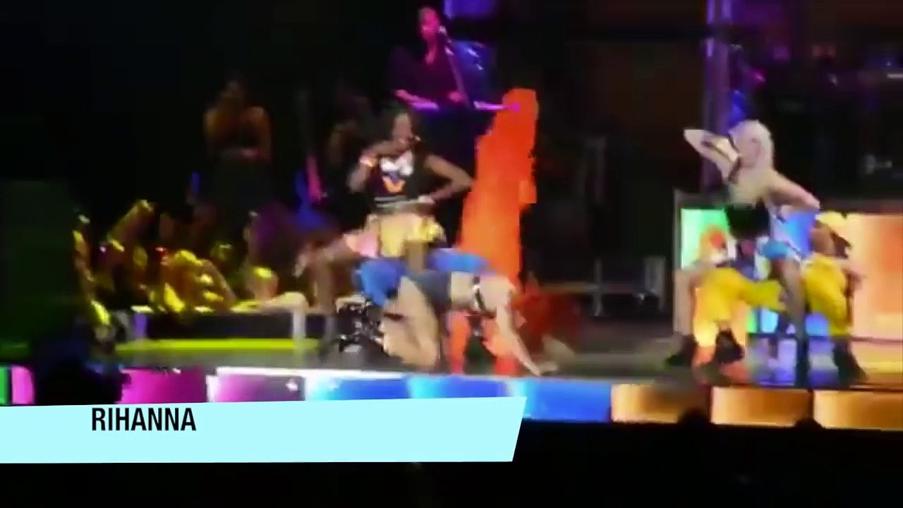 Justin Bieber, Taylor Swift, Harry Styles, Demi Lovato Best On Stage Bloopers