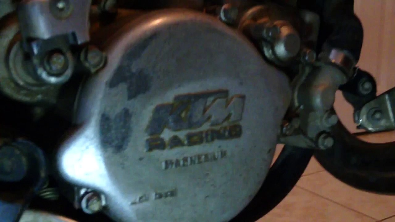 How To Change the oil on a KTM 85sx