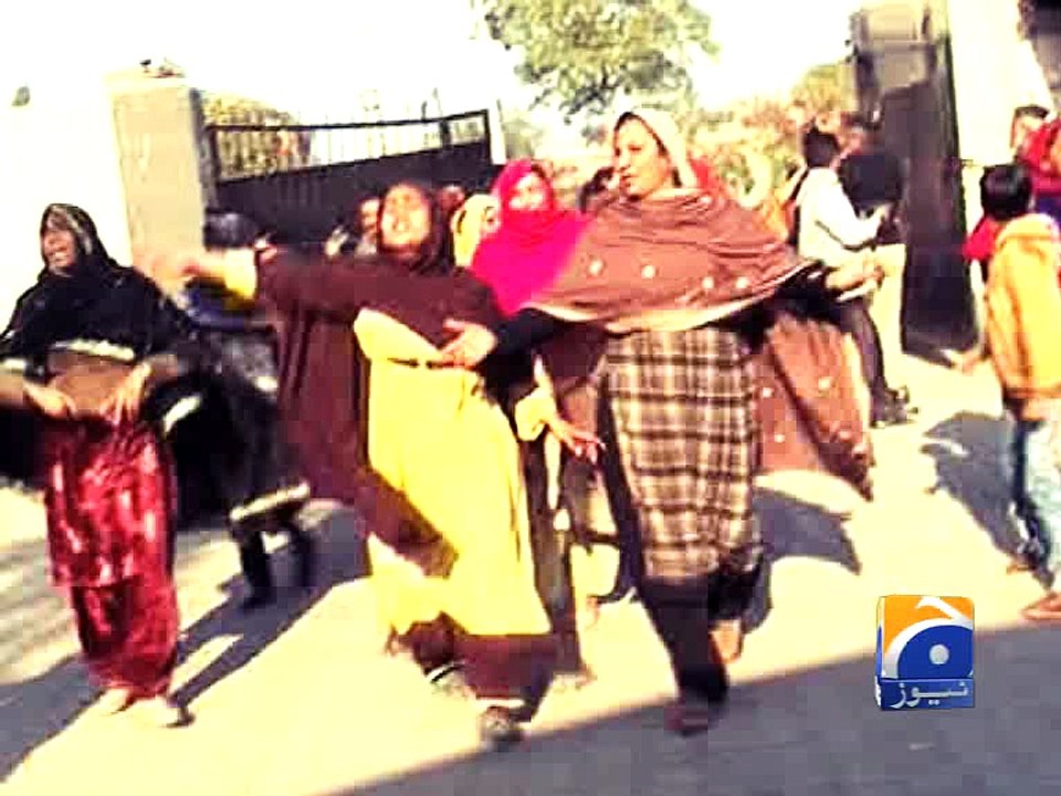 Protest over killing of two youths in Faisalabad