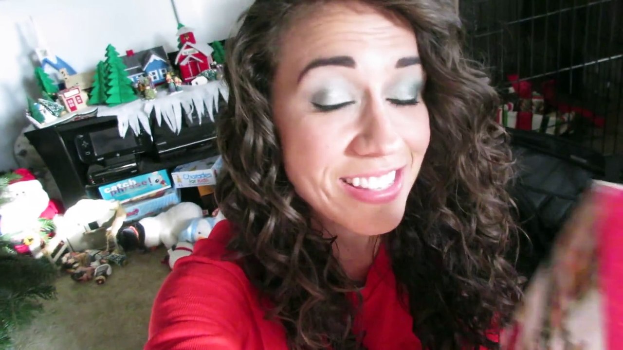 MIRANDA SING BLOOPERS! - Vlogmas 25