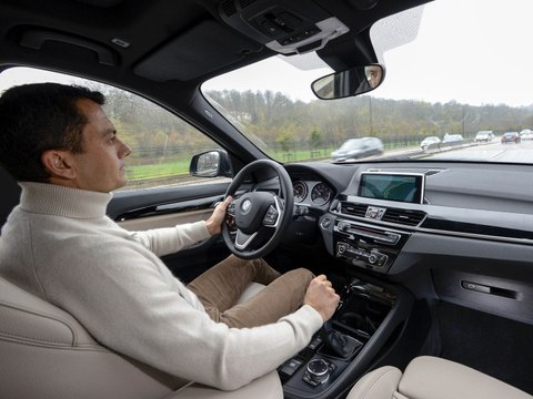 Franck Lagorce teste le BMW X1 ( diaporama vidéo)