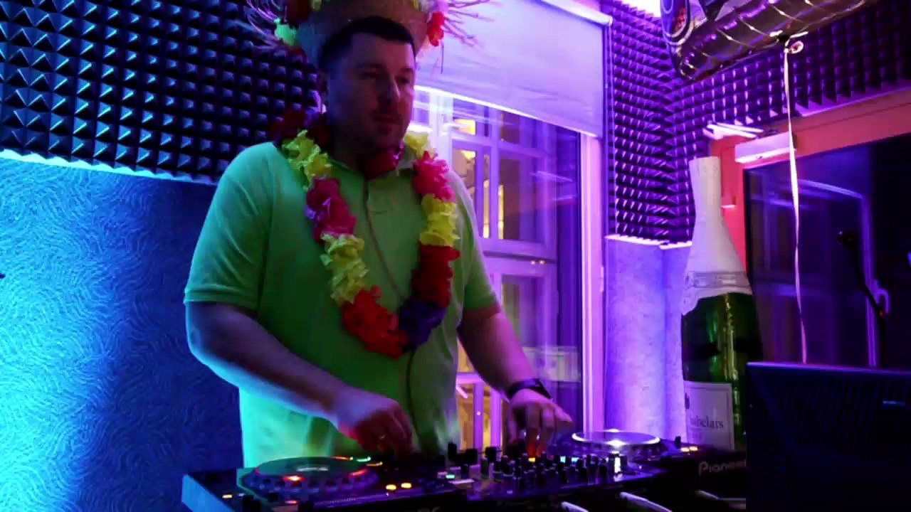 neeVald @ Flor B.Day Session