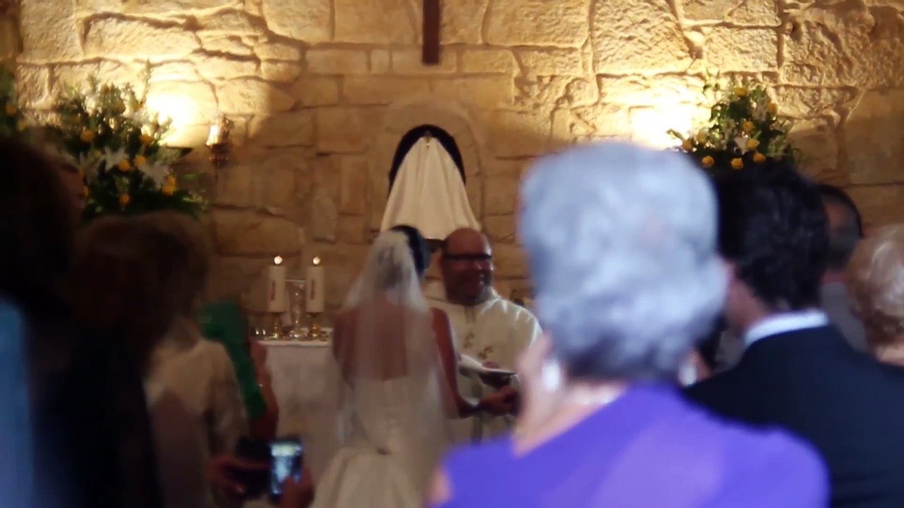Planos en la Iglesia (1080p)