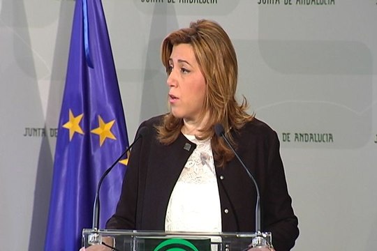 Díaz se compromete a mantener precios bajos en universidades