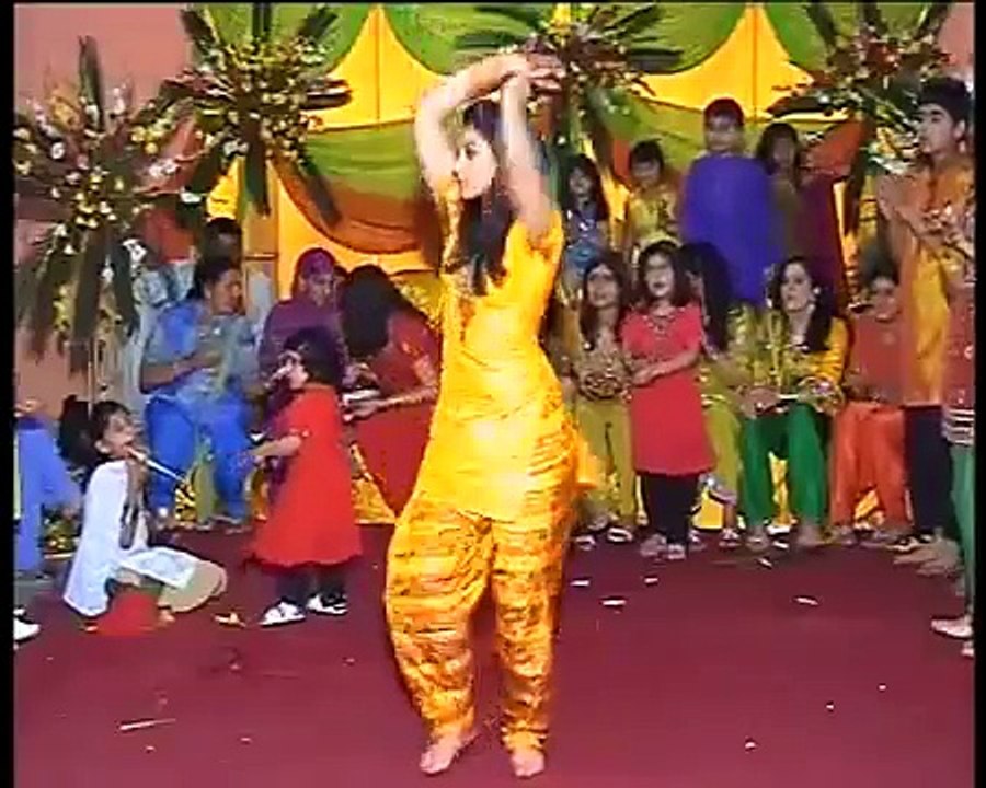 aik bar dakhen to sahi kia hi dance he Burewala Girls are Amazing Dance