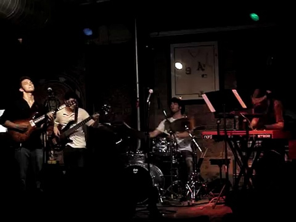 "Blow By Blow" @ Reggie's 6. Cause We've Ended As Lovers 7. Thelonius 8. Freeway Jam 9. Diamond Dust