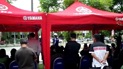 สาธิต Yamaha RMAX
