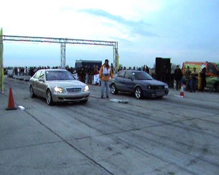 Mercedes S 600 Brabus BiTurbo Vs. Audi 90 Quattro Turbo Drag Race