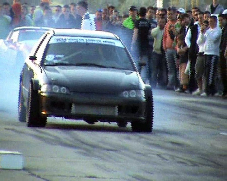 Chevrolet Corvette VTG 4X4 Turbo Vs. Honda Civic 2.0 Killer Bee Turbo