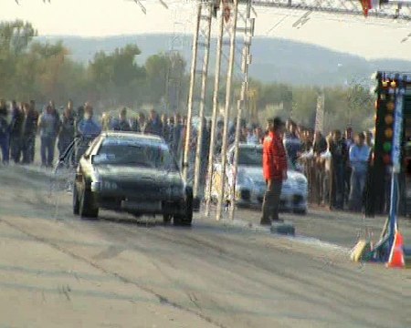 Honda Civic 2.0 Killer Bee Turbo Vs. Porsche 911 GT2