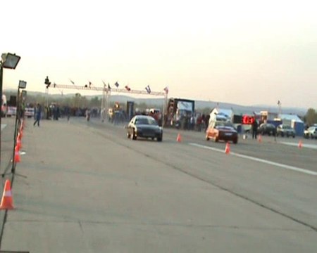 Honda Civic 2.0 Killer Bee Turbo Vs. Renault 5 GT Turbo