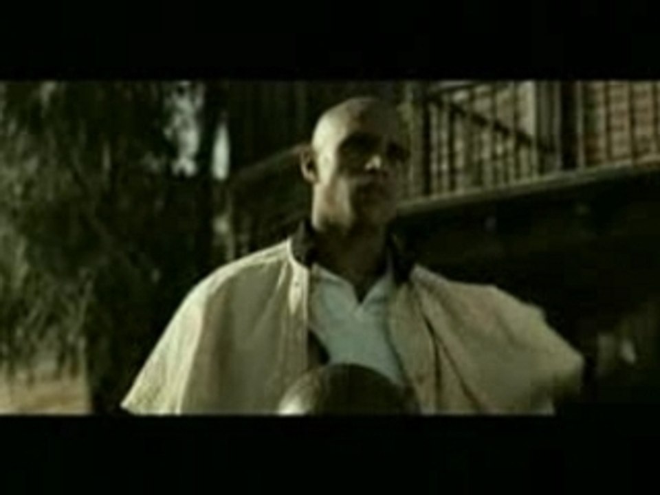 pub  Pepsi - beckam vs Roberto Carlos