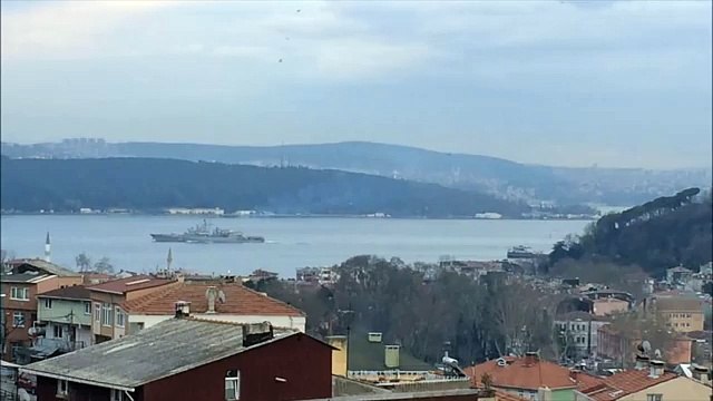 İstanbul Boğazı nda Savaş Gemileri