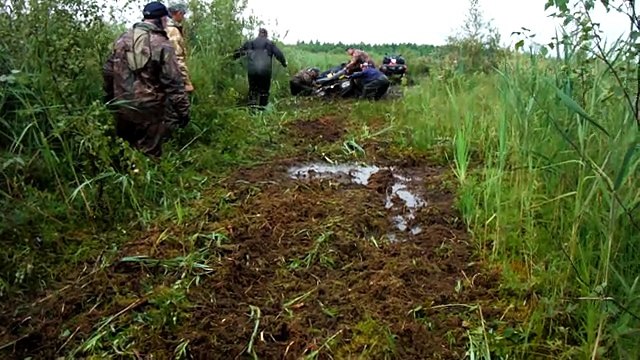 Квадроциклы Ярославль на болоте