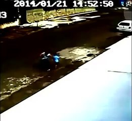 Niño sobrevivió luego de que un carro le pasara por encima