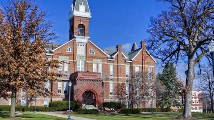 STICKER KID Upstages Hillary Clinton in Iowa  | What's Trending Now