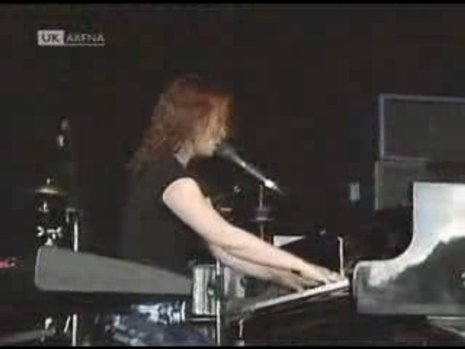 Tori Amos - Cornflake Girl - 1998