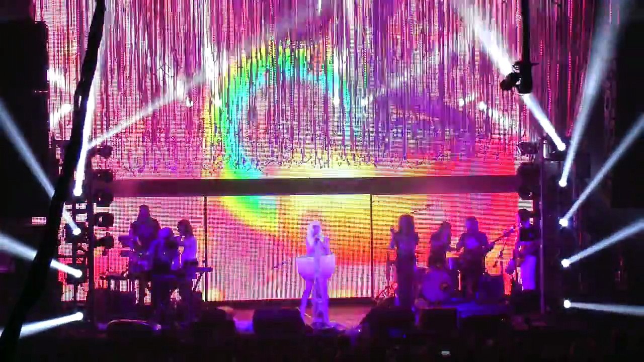 Miley Cyrus & Her Dead Pets - Milky Milky Milk (Philadelphia,Pa) 12.5.15