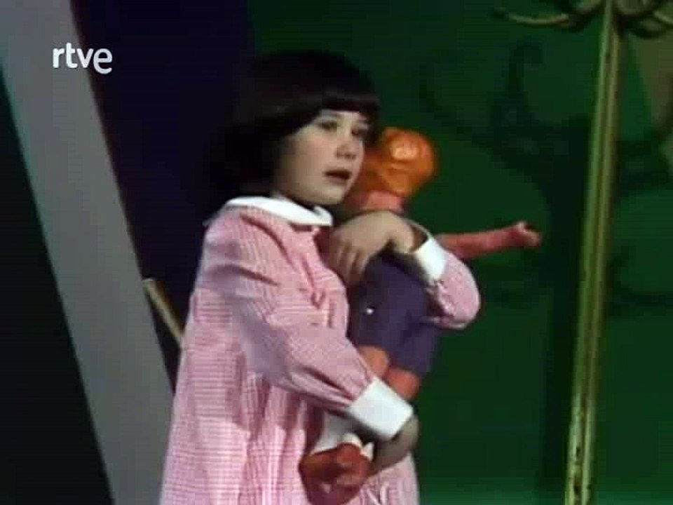 Ana Anguita - La Muñeca Fea