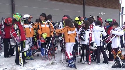 Sömestr tatili Palandöken'de yüzleri güldürdü