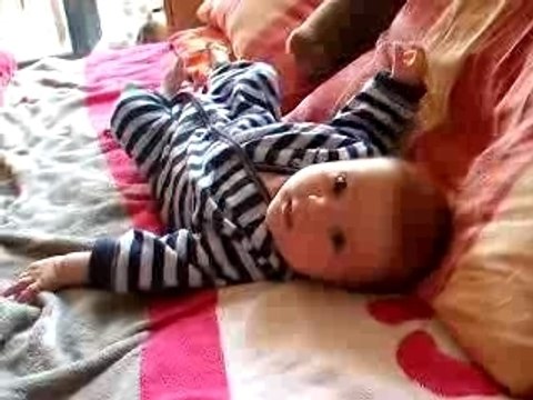 Je fais la folle sur le lit