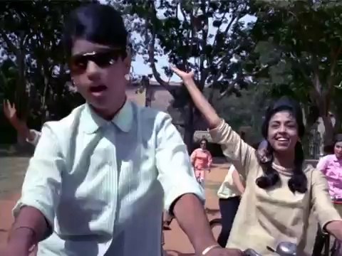 Main Chali Main Chali By Lata Mangeshkar, Asha Bhosle - Padosan (1968) Saira Banu,