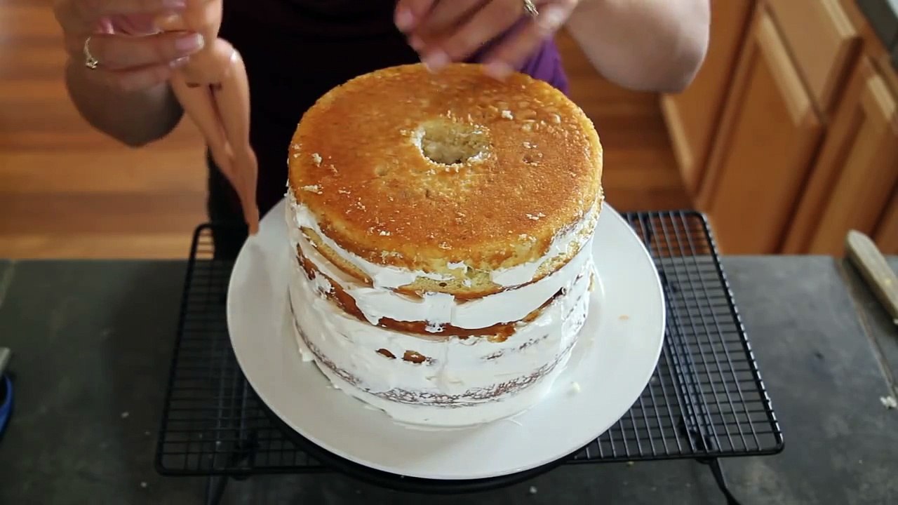 Barbie Doll Cake How to decorate a Barbie Doll/Princess Cake with icing