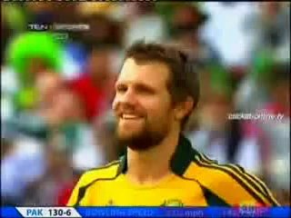 Mohammad Aamer 2 sixes and 1 four against Australia