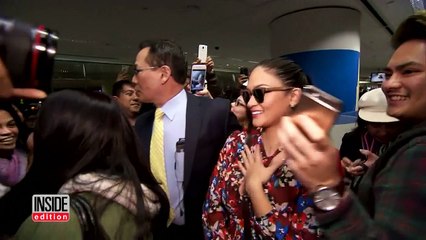 Pia mobbed by fans in San Francisco