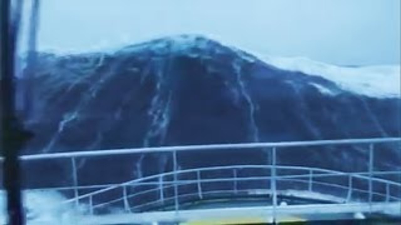 100 Foot Wave Hits Ship