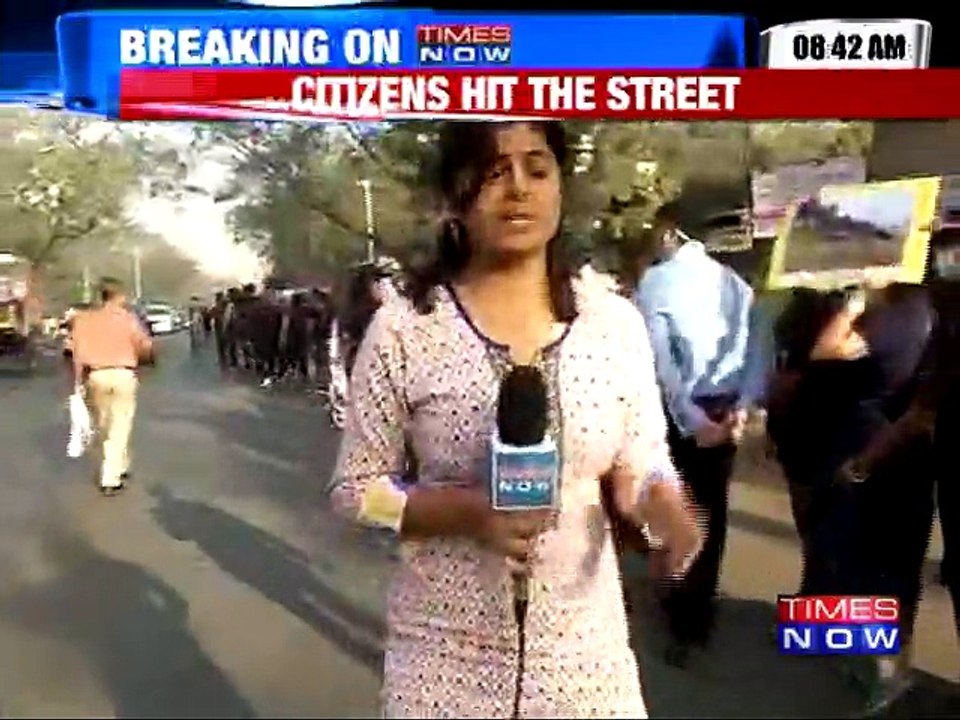 Protest Outside Deonar Dumping Ground Over Smog