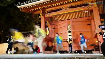 Japonlar  'en şanslı erkek' olabilmek için koştu