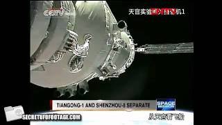 UFO Flies Passed Chinese Spacecraft - Moon Bases - Aliens