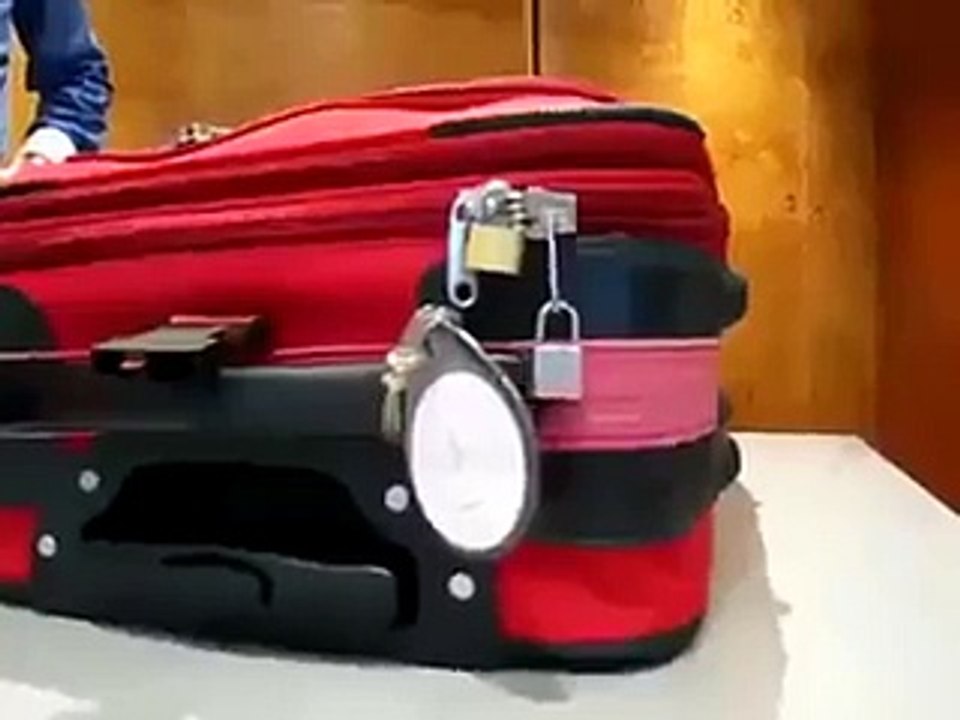 Funny Prankes Have a Lot of Fun Full Funny Clip 49 - Video bixbuzz