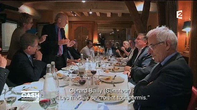 Ambiance très tendue quand Elise Lucet s'invite à un diner pour Cash Investigation - Regardez