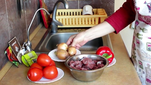Гуляш. Как приготовить гуляш из говядины