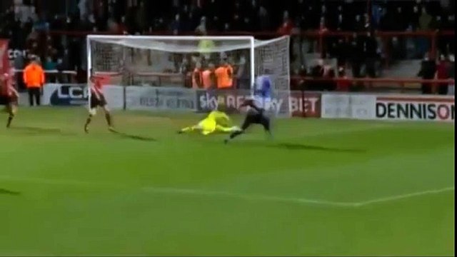 Kaleci 90+4'te mucizeyi başardı!