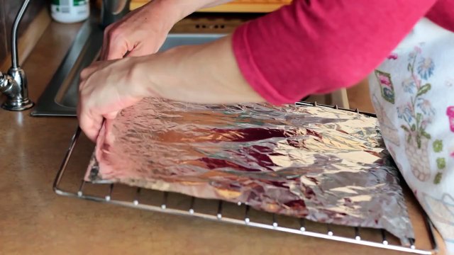 Шашлык в духовке на шпажках. Как приготовить шашлык на кефире (йогурте)