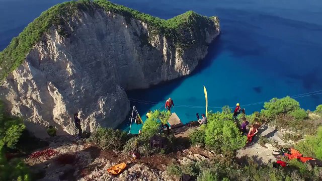 Безумные качели на высоте 180 метров