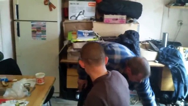 Кувалдой по голове On the head with a sledgehammer